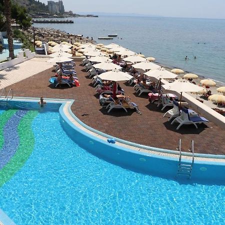 Costa Del Sol Hotell Durrës Eksteriør bilde