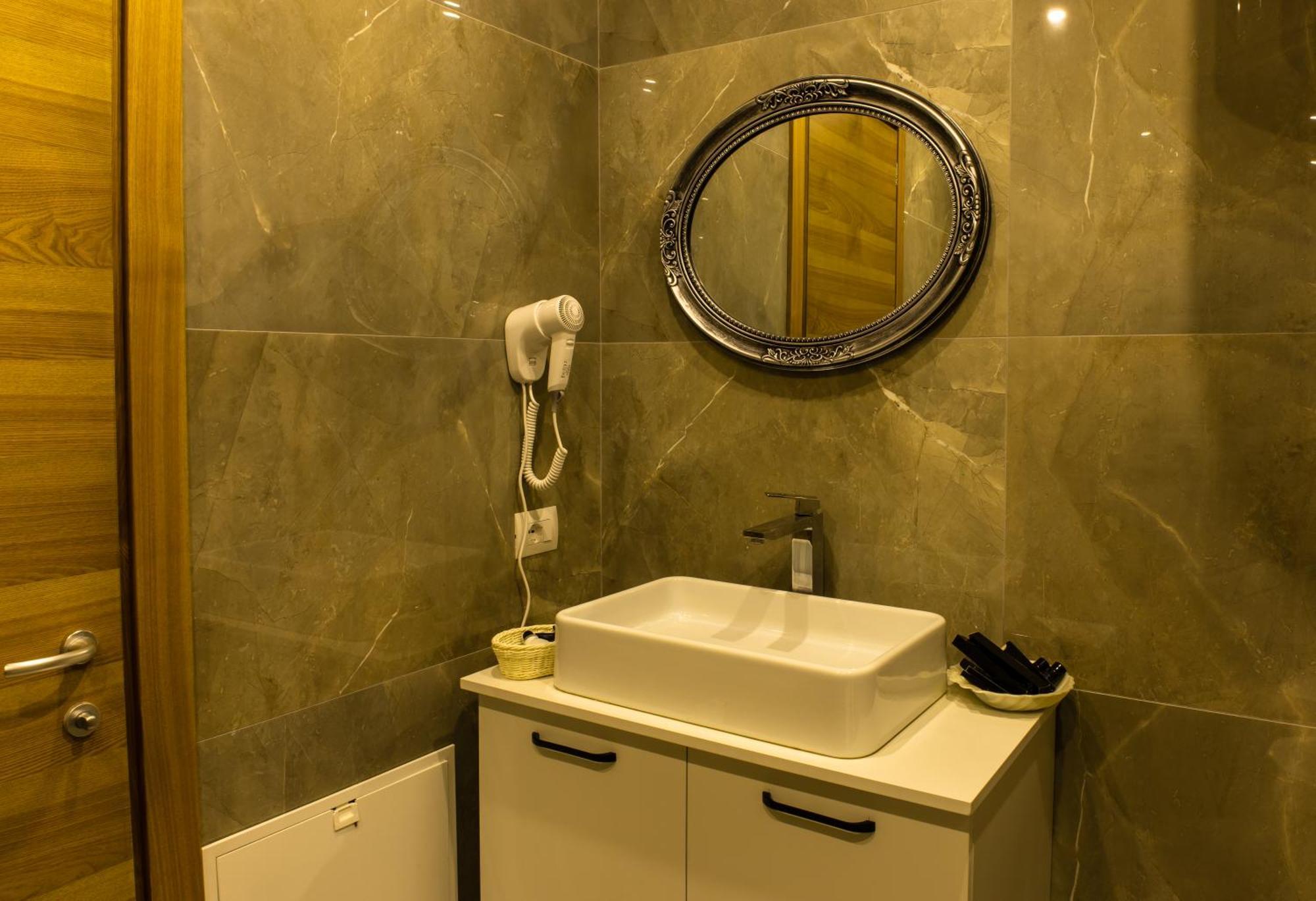 Costa Del Sol Hotell Durrës Eksteriør bilde